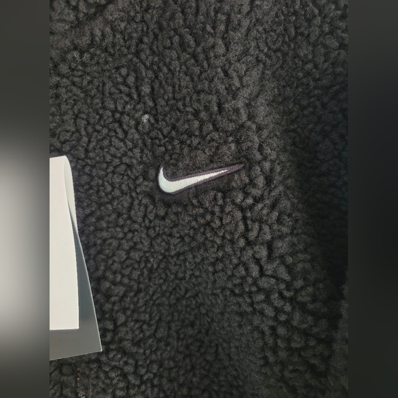 NWT Nike Sherpa Swoosh Embroidered Logo  Jacket Full Zip Black - Picture 9 of 12